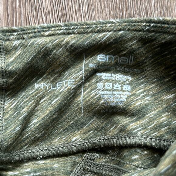 Hylete Nimbus Caprite Crop Leggings - Picture 4 of 6